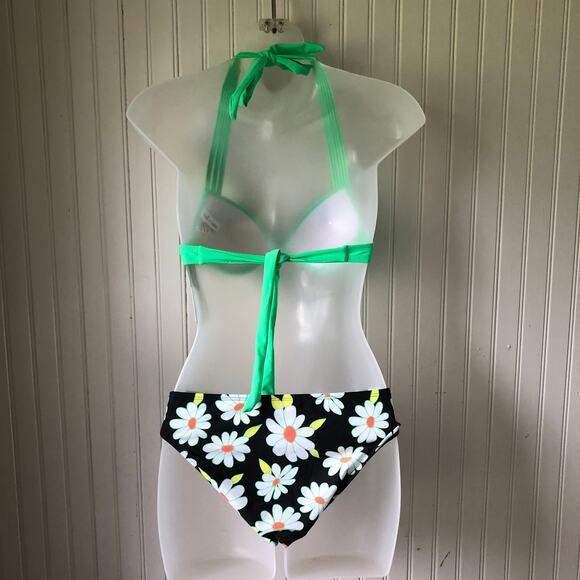 SALT + COVE Juniors Strappy Underwire Push Up Top (XS) Hipster Bottoms (S) - Picture 6 of 6